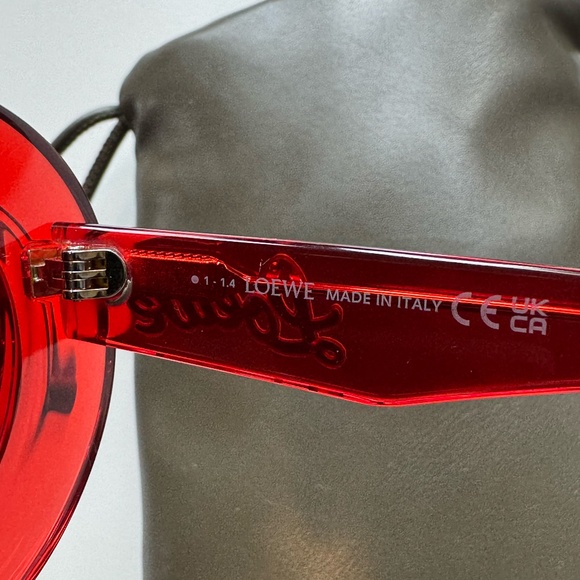 LOEWE NWOT sunglasses LW401121 - Picture 15 of 16